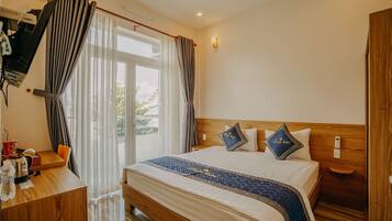 Deluxe Room, Balcony