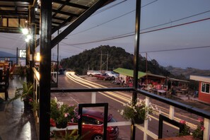 Aerial view - Baanchomdow Phutubberk (Lom Kao)