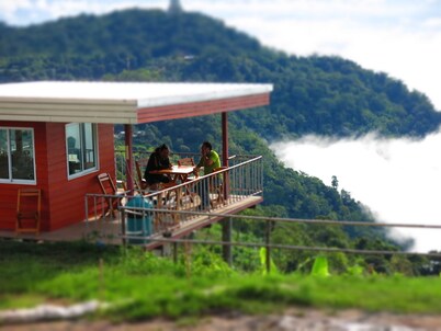 Baanchomdow Phutubberk