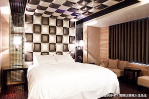 Desk, blackout curtains, free WiFi - Royal Group Hotel Chang Chien Branch (Kaohsiung)