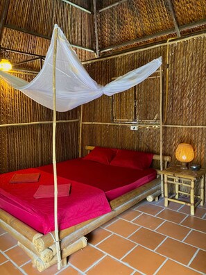 Deluxe Double Room Single Use - HomeTravel Mekong Can Tho - Hostel (Can Tho)