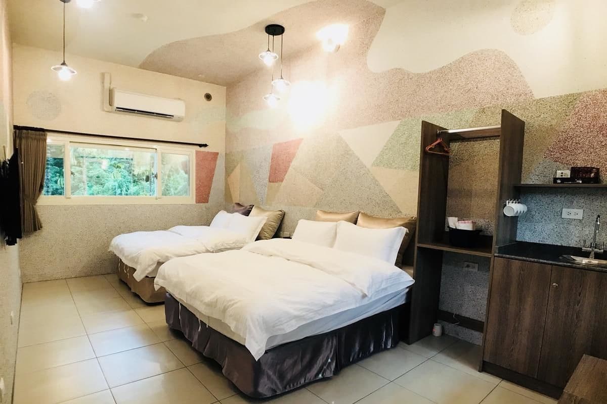 Habitación clásica doble | Cortinas opacas, sistema de insonorización, wifi gratis y ropa de cama