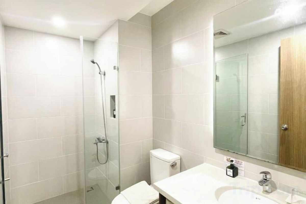 ห้องน้ำ | ของใช้ในห้องน้ำระดับพรีเมียม, ไดร์เป่าผม, เสื้อคลุมอาบน้ำ
