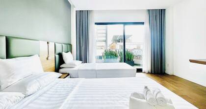 Royal Dragon Boutique Hotel