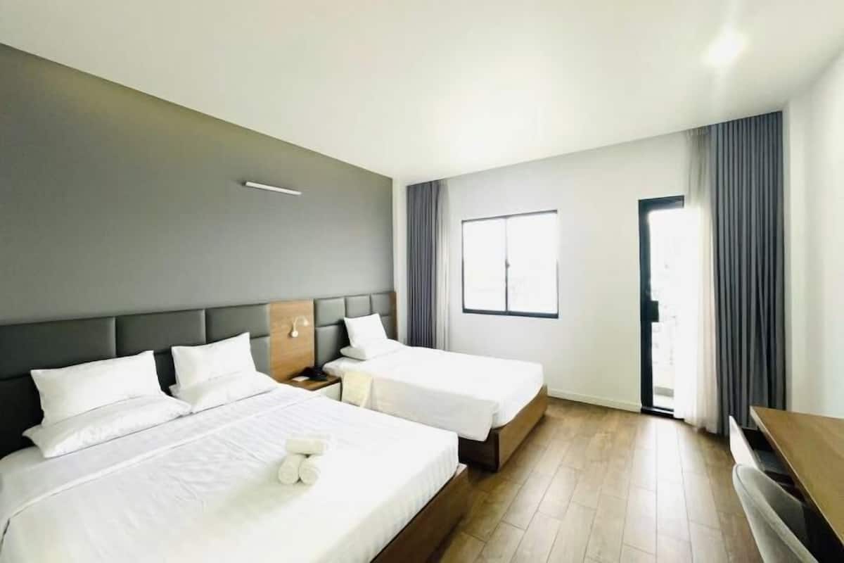 Minibar, in-room safe, desk, blackout curtains