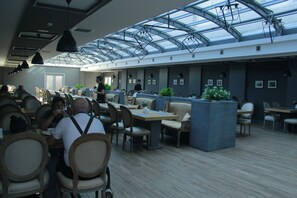 Unclassified image, 4 of 44, button - Sky Hotel Baku (Baku)