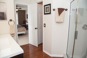 Family Villa, Private Pool, Garden Area | Bathroom amenities