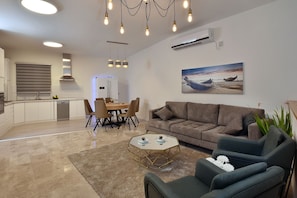 ロビー応接スペース