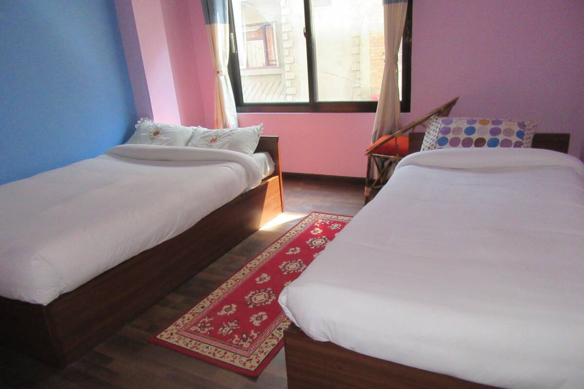 Basic Twin Room | Individually furnished, desk, rollaway beds, free WiFi
