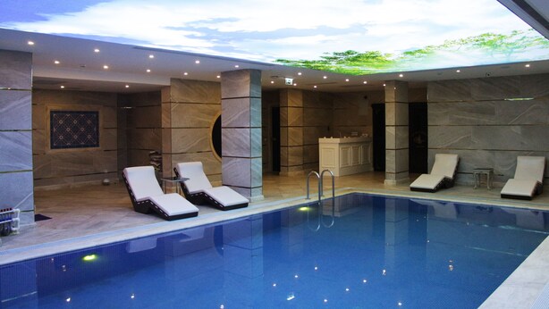 Piscine couverte