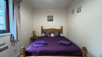 Apartemen Klasik, 1 kamar tidur, pemandangan sungai | 1 kamar tidur dan seprai linen