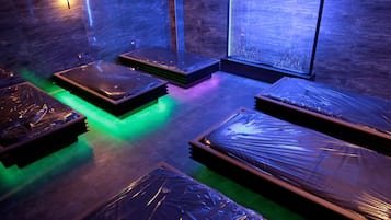 Sauna, hot tub, ruang uap, dan pemandian Turki/hammam