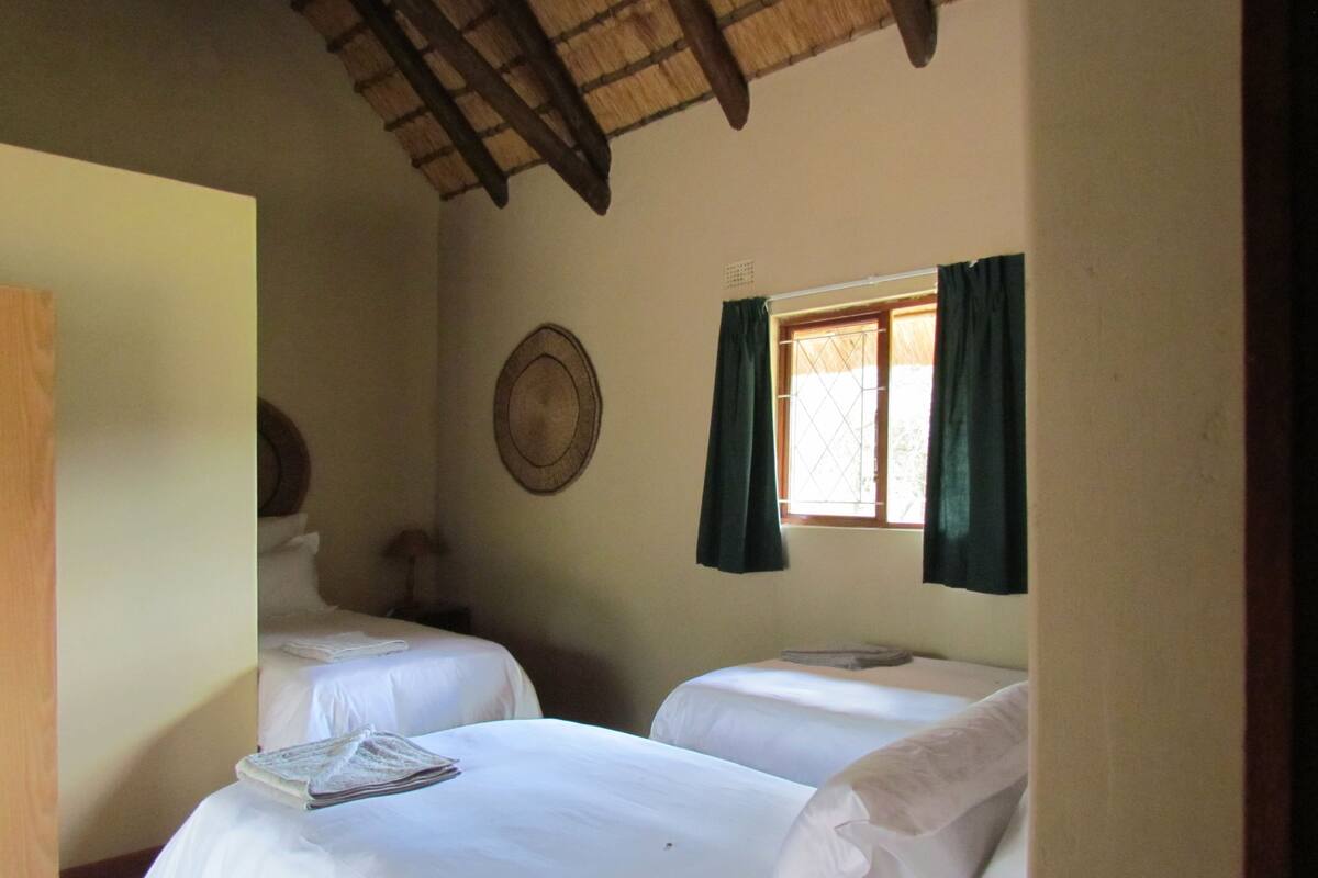 Chalet superior, vistas al jardín | Decoración individual, mobiliario individual, cortinas opacas