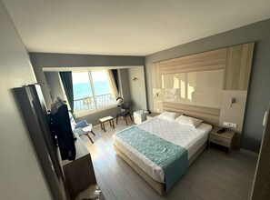 Standard Double Room, Sea View | Minibar, blackout curtains, soundproofing, bed sheets - On Hotel (Antalya)