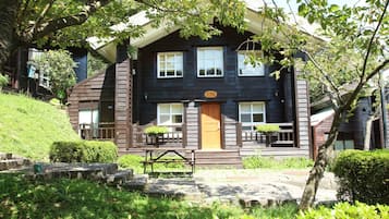 Deluxe Chalet, 2 Bedrooms, 2 Bathrooms, Mezzanine | View from room