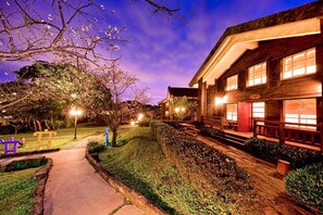 Property grounds - Yanmin Hot Spring Resort (Taipei)