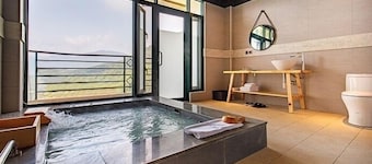 Yanmin Hot Spring Resort