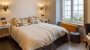 Chambre, accessible aux personnes à mobilité réduite | Literie de qualité supérieure, décoration personnalisée, bureau
