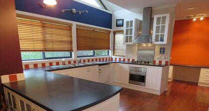 Central Holiday House at 29 Church in Cowes