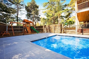 Kolam renang outdoor