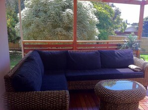 Maison, 3 chambres | Balcon