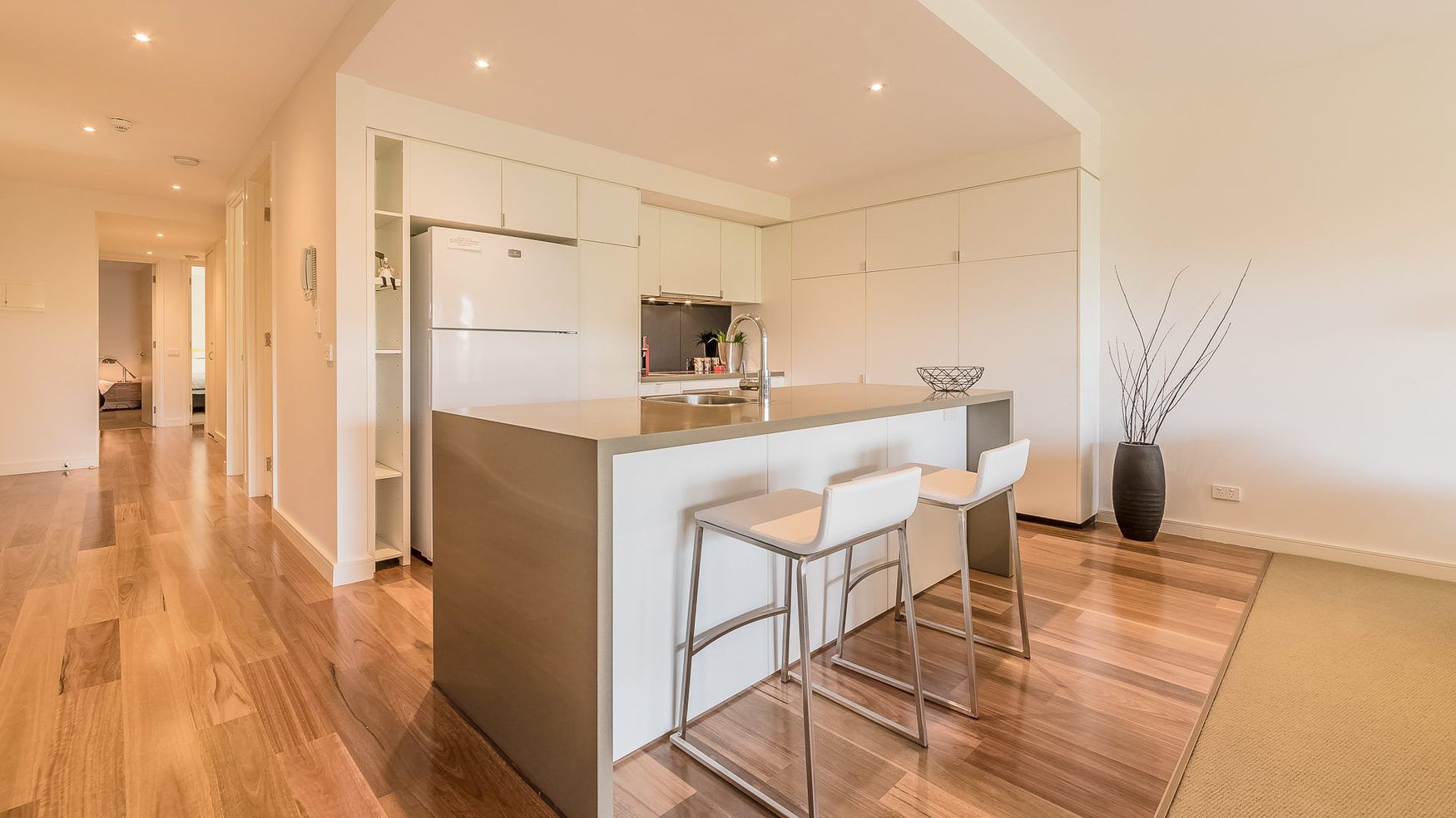 Apartment, 3 Bedrooms | Private kitchen | Full-sized fridge, microwave, oven, stovetop