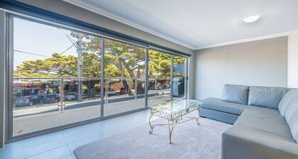 Thompson Avenue Apartments No.2