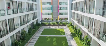 YO.OM Colorful Family Home 3 Pax