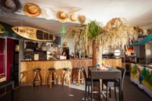 Bar (on property) - LVL Les Ayguades (Gruissan)