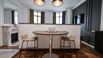 Appartement La Rotonde 2 personnes 38m² | Private kitchen | Fridge, microwave, espresso maker, electric kettle