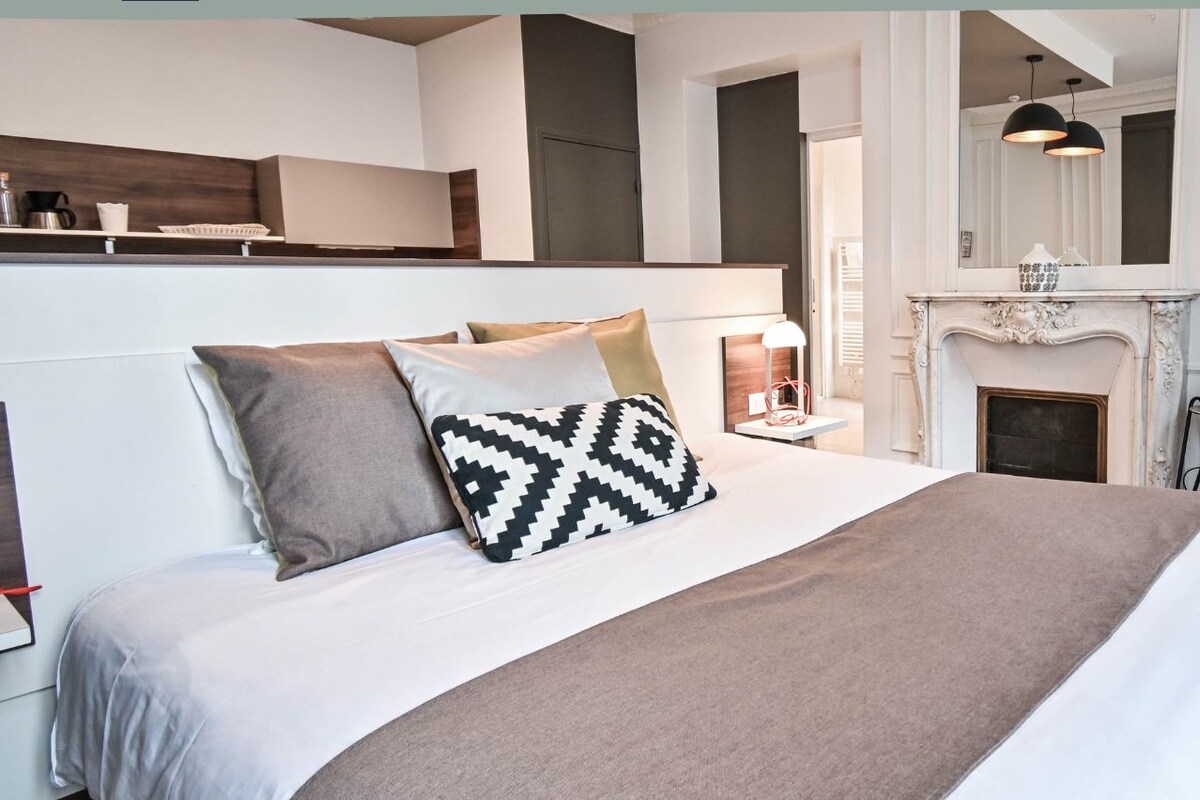 Appartement La Rotonde 2 personnes 38m² | Sengetøy av topp kvalitet, skrivebord, blendingsgardiner og lydisolert