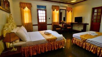 Presidential Suite | Free WiFi, bed sheets