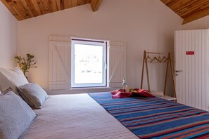 Ropa de cama hipoalergénica, edredón y minibar