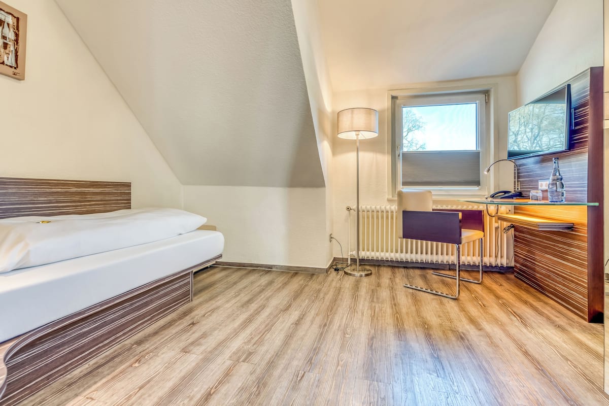 Single Room (Brauerei) | Hypo-allergenic bedding available, desk, WiFi (free)