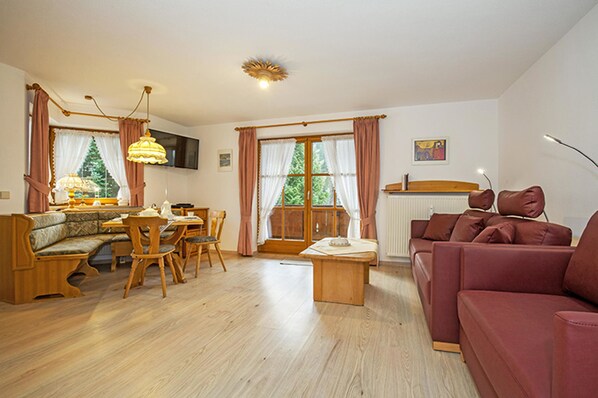 Apartment | Living area