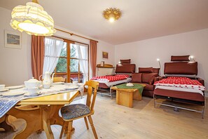 Apartment | 1 bedroom, in-room safe, desk, cribs/infant beds - Ferienwohnung Oertl (Reit im Winkl)