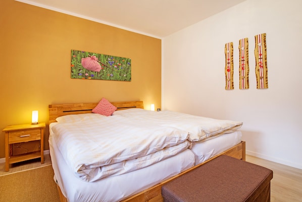 Apartment (Schmankerl) | 2 Schlafzimmer, Schreibtisch, Babybetten, kostenloses WLAN