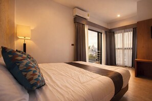 Suite – junior, balkong | Minibar, skrivebord og wi-fi (inkludert)