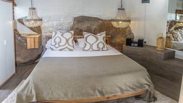 Romantic Apartment, River View | 1 bedroom, in-room safe, iron/ironing board, free WiFi