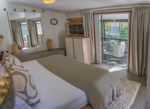 Romantic Apartment, River View