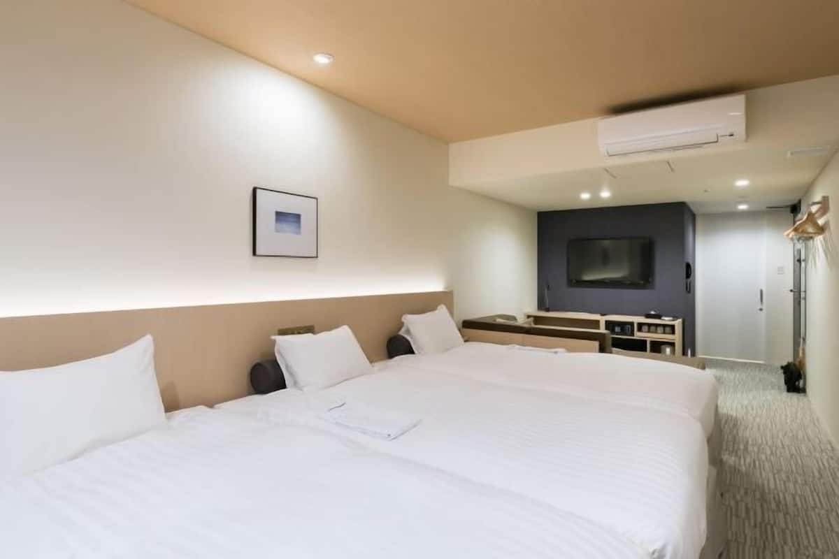 Een kluis op de kamer, gratis wifi, beddengoed, rolstoeltoegankelijk
