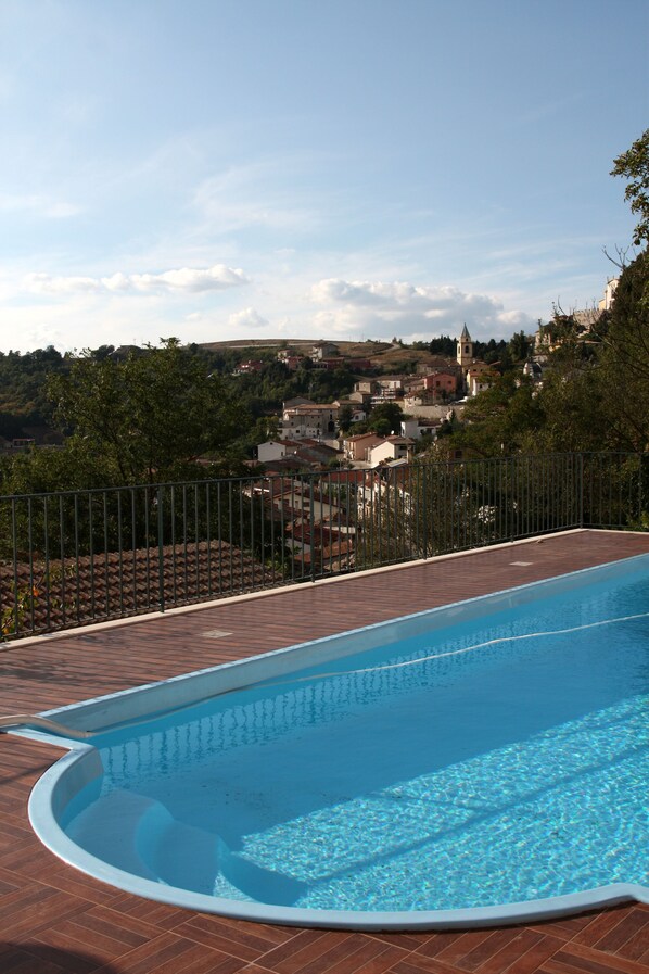 Seasonal outdoor pool - Affittacamere Bellavista (San Marco dei Cavoti)