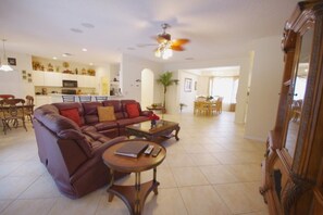 Family Villa, Private Pool, Garden Area | Executive lounge - Ly57246 - Emerald Island - 6 Bed 5 Baths Villa (Kissimmee)