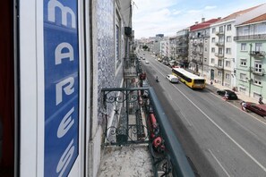 View from property - 7 Mares Hostel (Lisbon)