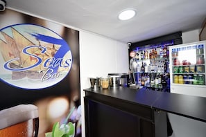 Bar (en la propiedad)