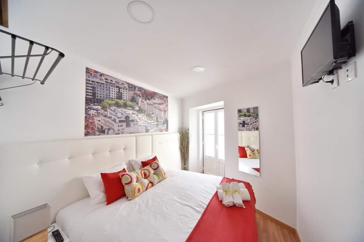 Quarto casal | Ferros/tábuas de passar roupa, Wi-Fi de cortesia