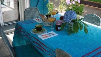 Desayuno continental incluido todos los días
