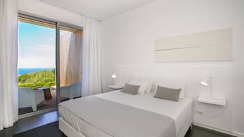 1 chambre, coffres-forts dans les chambres, bureau, rideaux occultants