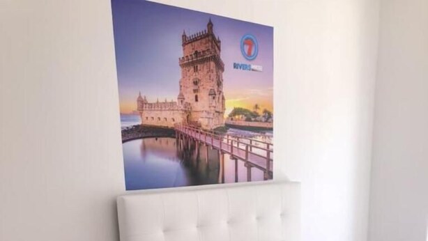 Double Room | Iron/ironing board (on request), WiFi (free) - 7 Rivers Hostel (Lisbon)