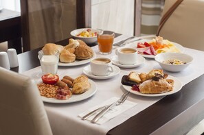 Tägliches inbegriffenes Frühstücksbuffet